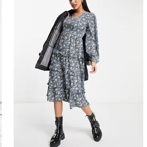 Influence blue floral V neck tired midi dress Size 4 (Small) worn twice
